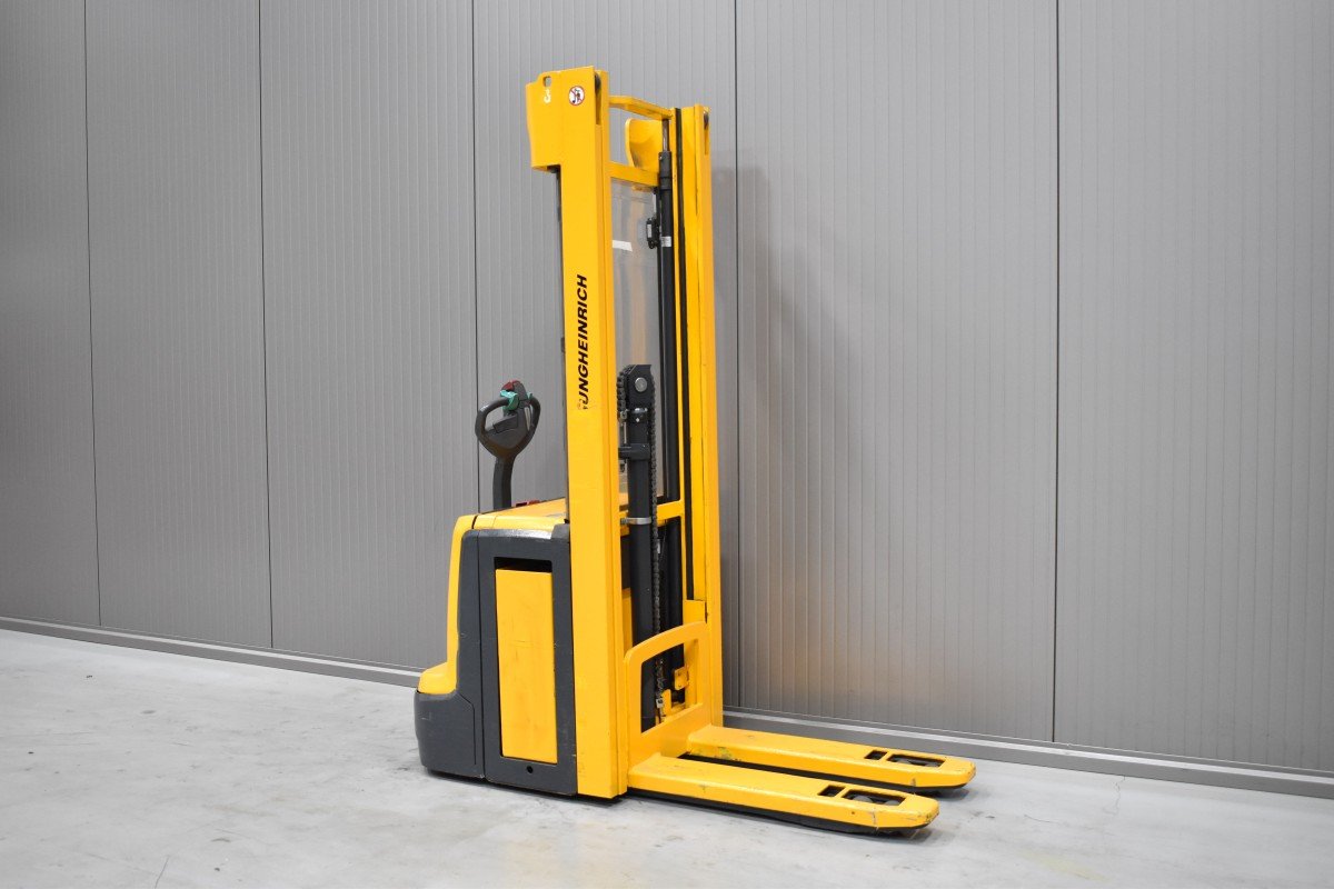 Gabelstapler Gebraucht kaufen – Jungheinrich EJC 216 z mit Elektro in Österreich