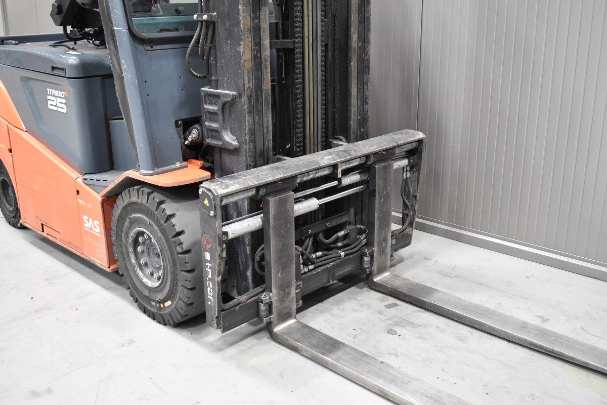 Toyota 8FBMKT25 – Bild 5