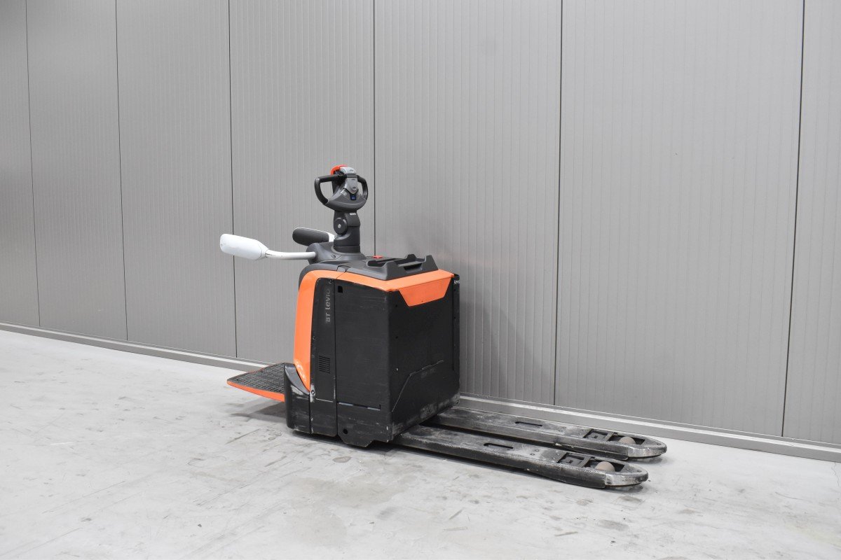 Gabelstapler Gebraucht kaufen – Toyota LPE 200 mit Elektro in Österreich