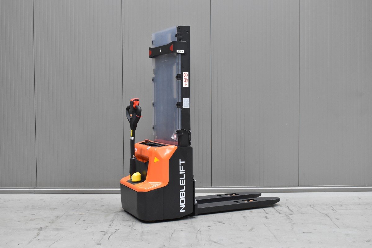 Gabelstapler Gebraucht kaufen – Noblelift SWB 130 D mit Elektro in Österreich