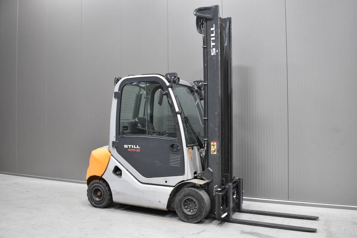 Gabelstapler Gebraucht kaufen – Still RX 70-25 mit Diesel in Deutschland
