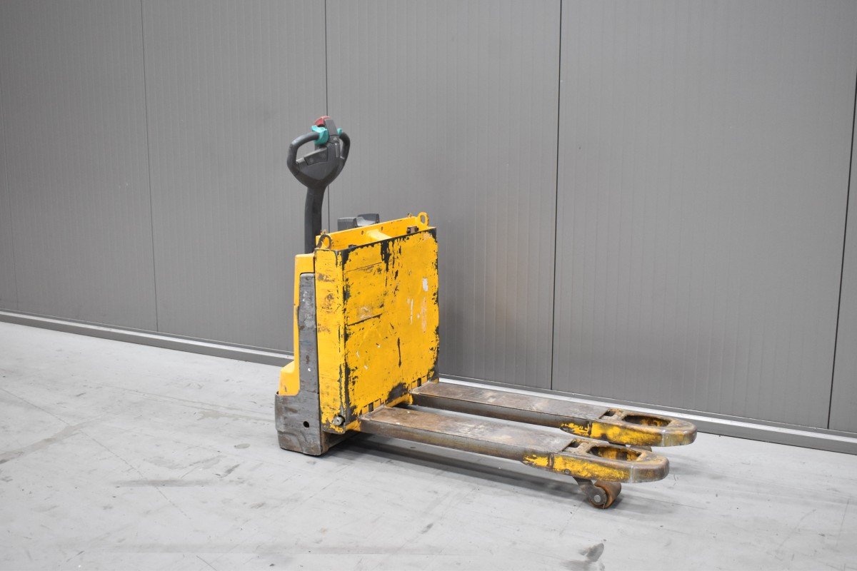 Gabelstapler Gebraucht kaufen – Jungheinrich EJE 112 i mit Elektro in Österreich