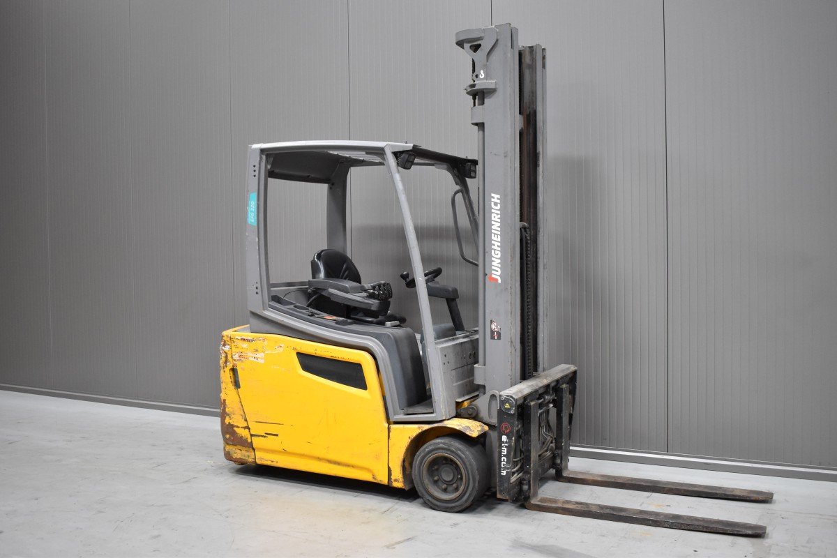 Gabelstapler Gebraucht kaufen – Jungheinrich EFG 220 mit Elektro in Österreich