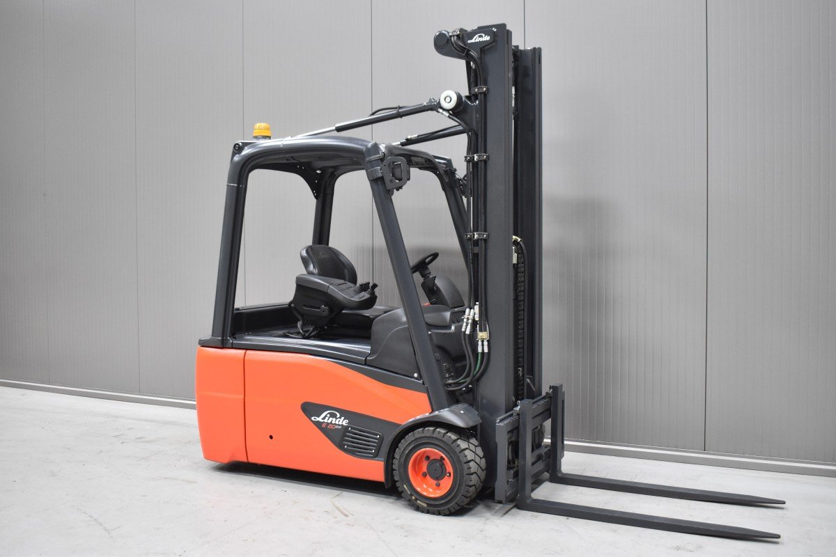 Gabelstapler Gebraucht kaufen – Linde E 20 L - 02 mit Elektro in Österreich