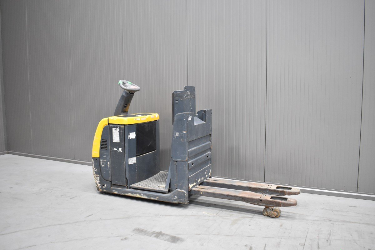 Jungheinrich ECE 220 HP Gebrauchtstapler Kaufen