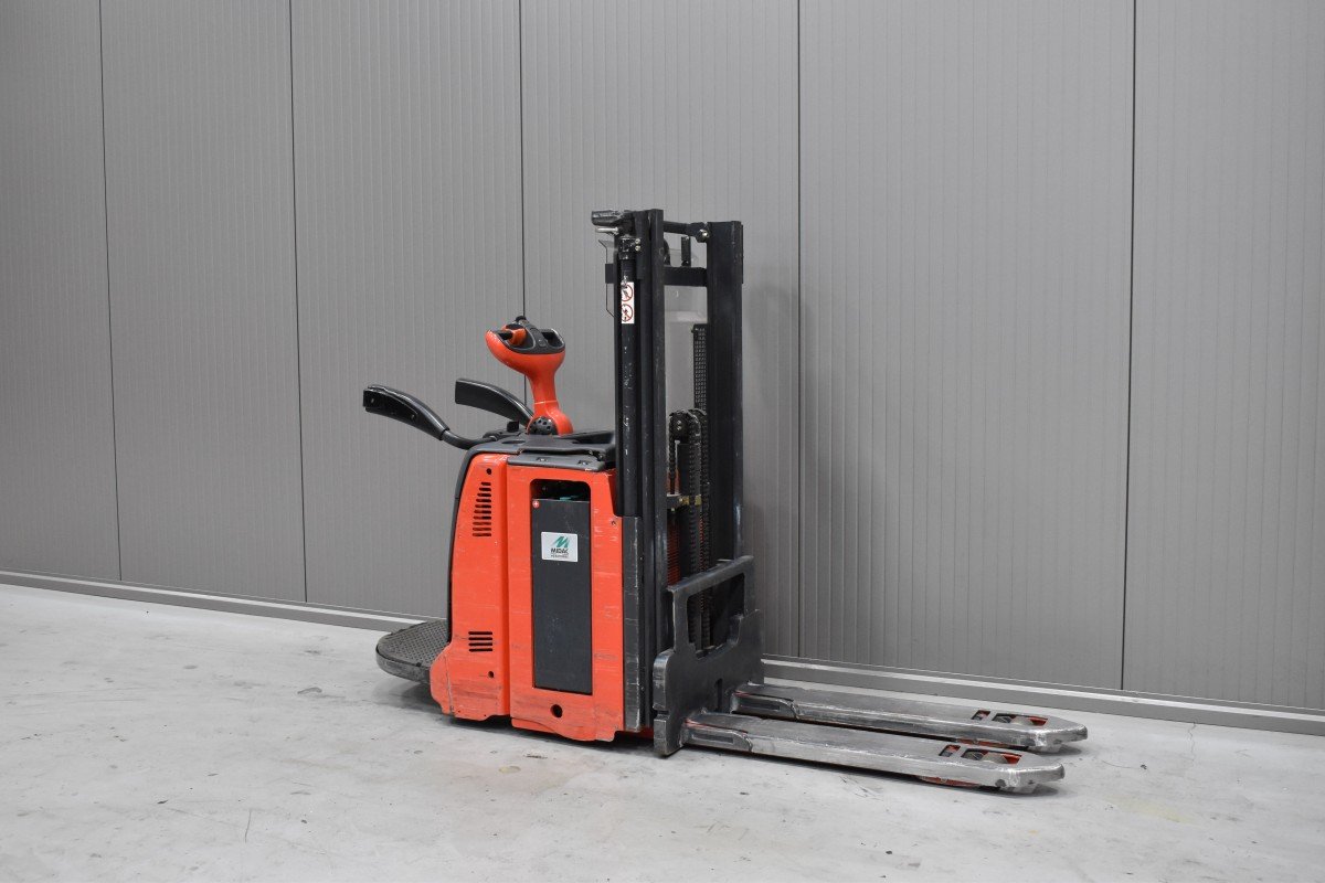 Gabelstapler Gebraucht kaufen – Linde D 12 AP mit Elektro in Österreich