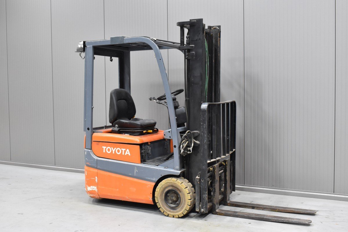 Gabelstapler Gebraucht kaufen – Toyota FBESF 12 mit Elektro in Österreich