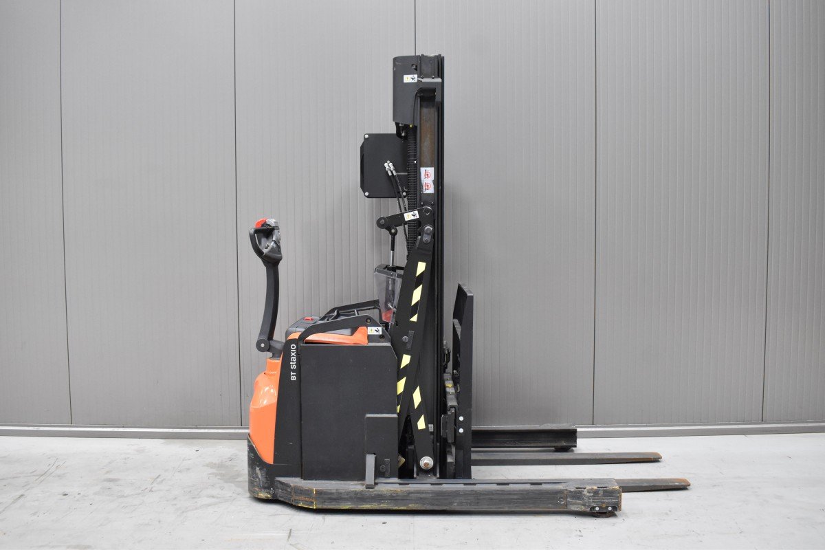 Toyota SWE 120XR – Bild 2