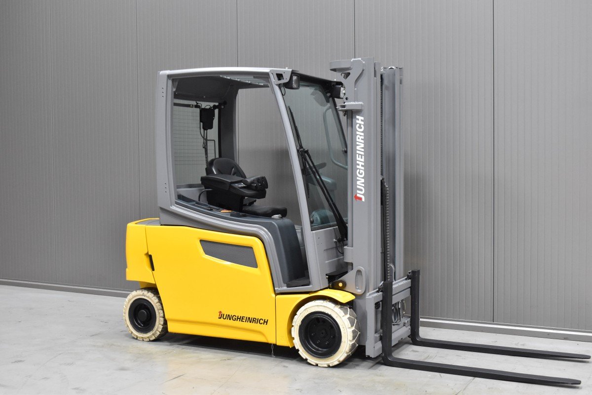 Gabelstapler Gebraucht kaufen – Jungheinrich EFG 320 mit Elektro in Österreich