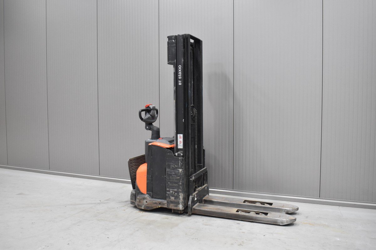 Gabelstapler Gebraucht kaufen – Toyota SWE 140L mit Elektro in Österreich