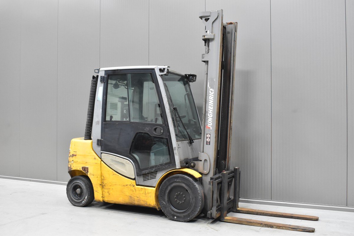 Gabelstapler Gebraucht kaufen – Jungheinrich DFG 430s mit Diesel in Österreich