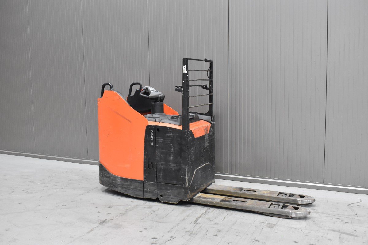 Gabelstapler Gebraucht kaufen – Toyota LPE 200 mit Elektro in Österreich