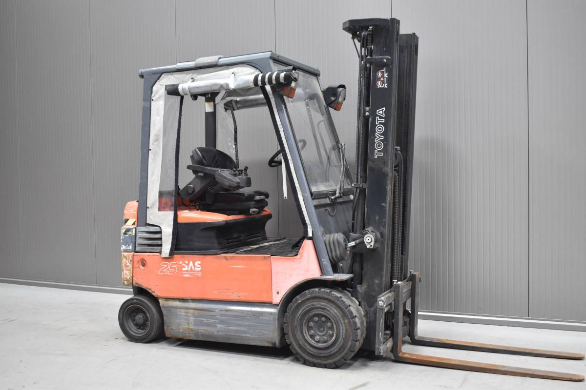 Toyota 7FBMF25 Gebrauchtstapler Kaufen