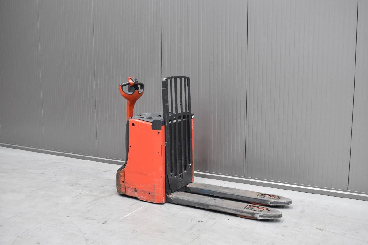 Gabelstapler Gebraucht kaufen – Linde T 16 L mit Elektro in Deutschland