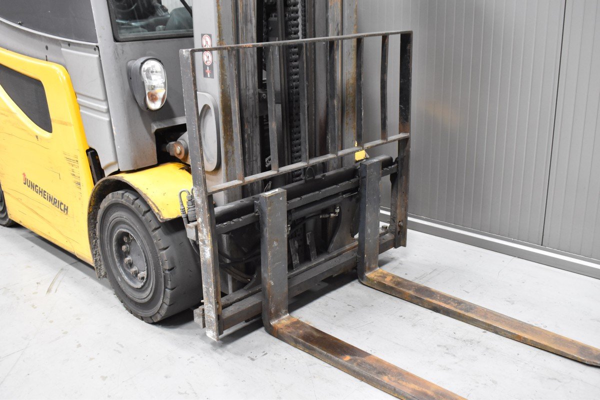 Jungheinrich EFG 425 k – Bild 5