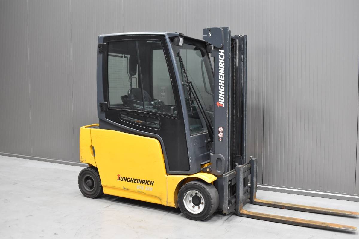 Gabelstapler Gebraucht kaufen – Jungheinrich EFG 320 mit Elektro in Deutschland