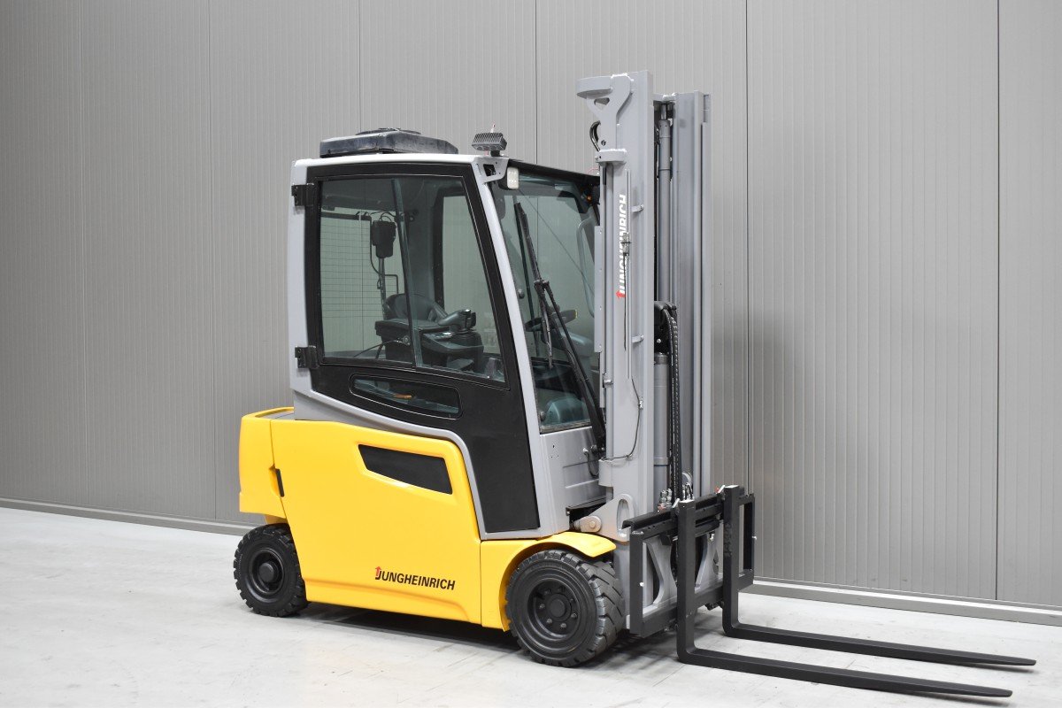 Gabelstapler Gebraucht kaufen – Jungheinrich EFG 320 mit Elektro in Österreich