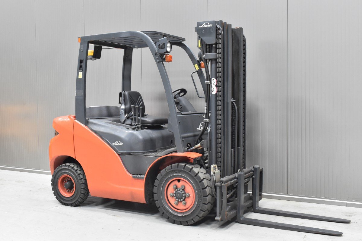 Gabelstapler Gebraucht kaufen – Linde HT 25 D mit Diesel in Österreich