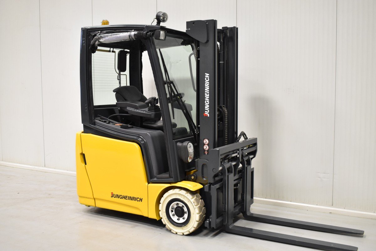 Gabelstapler Gebraucht kaufen – Jungheinrich EFG 215 mit Elektro in Österreich