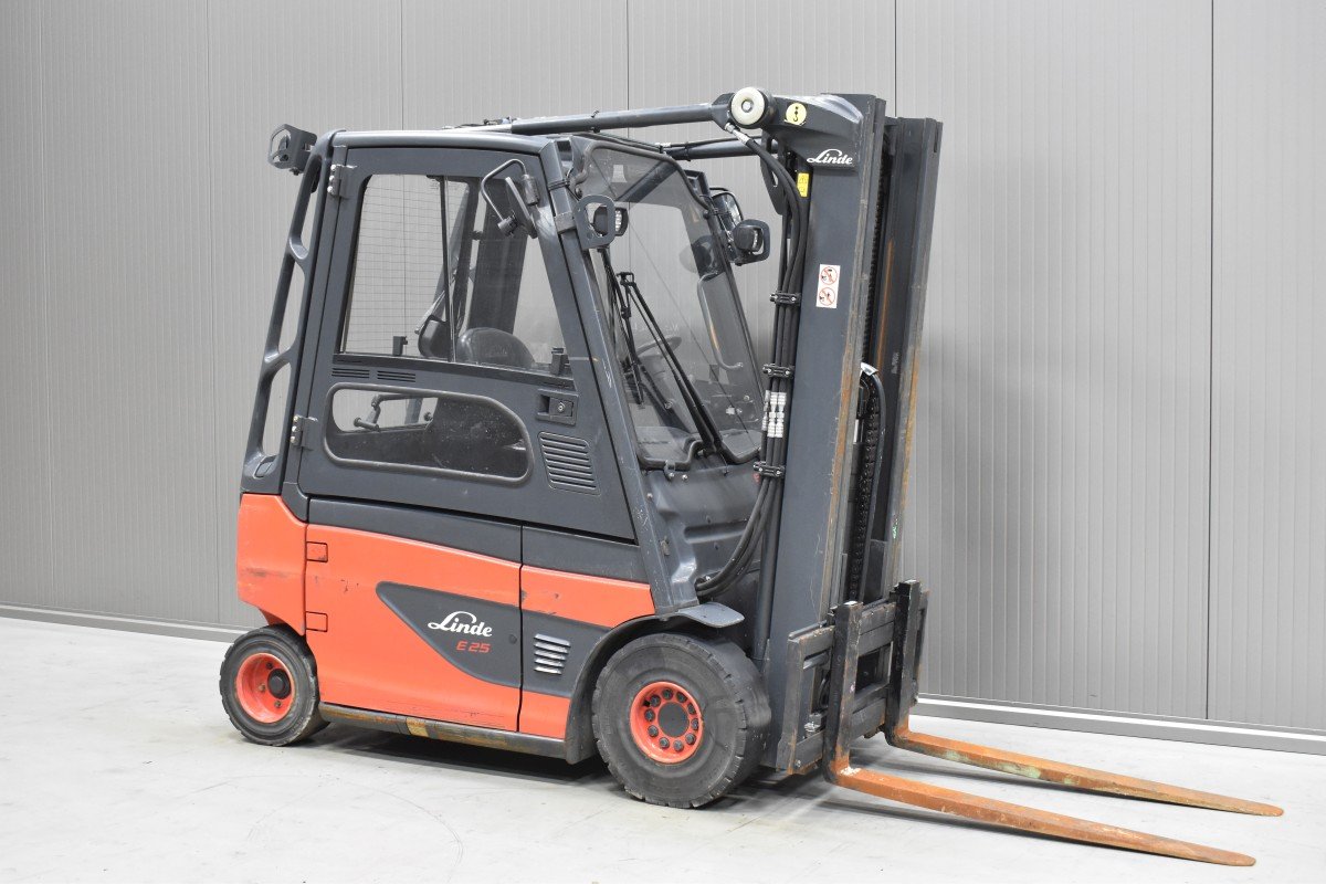 Gabelstapler Gebraucht kaufen – Linde E 25 L mit Elektro in Österreich