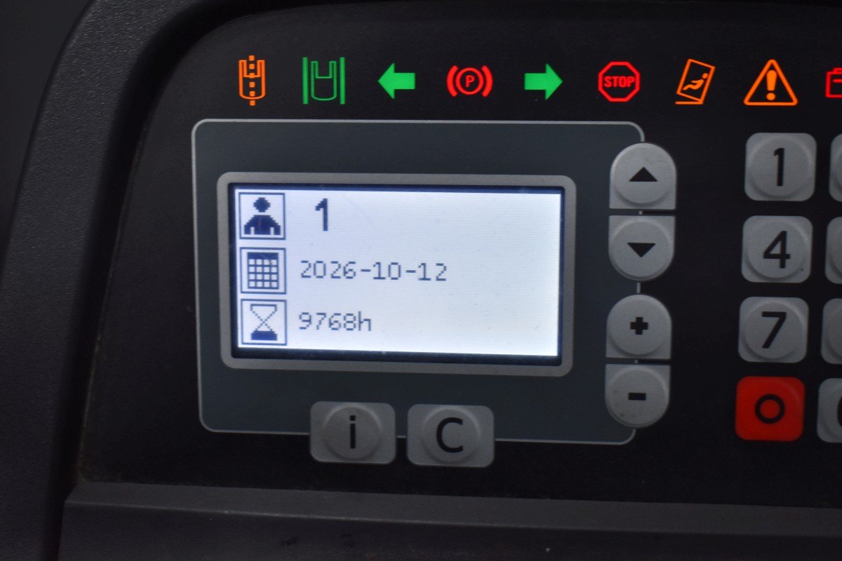 Toyota RRE 160 H – Bild 8