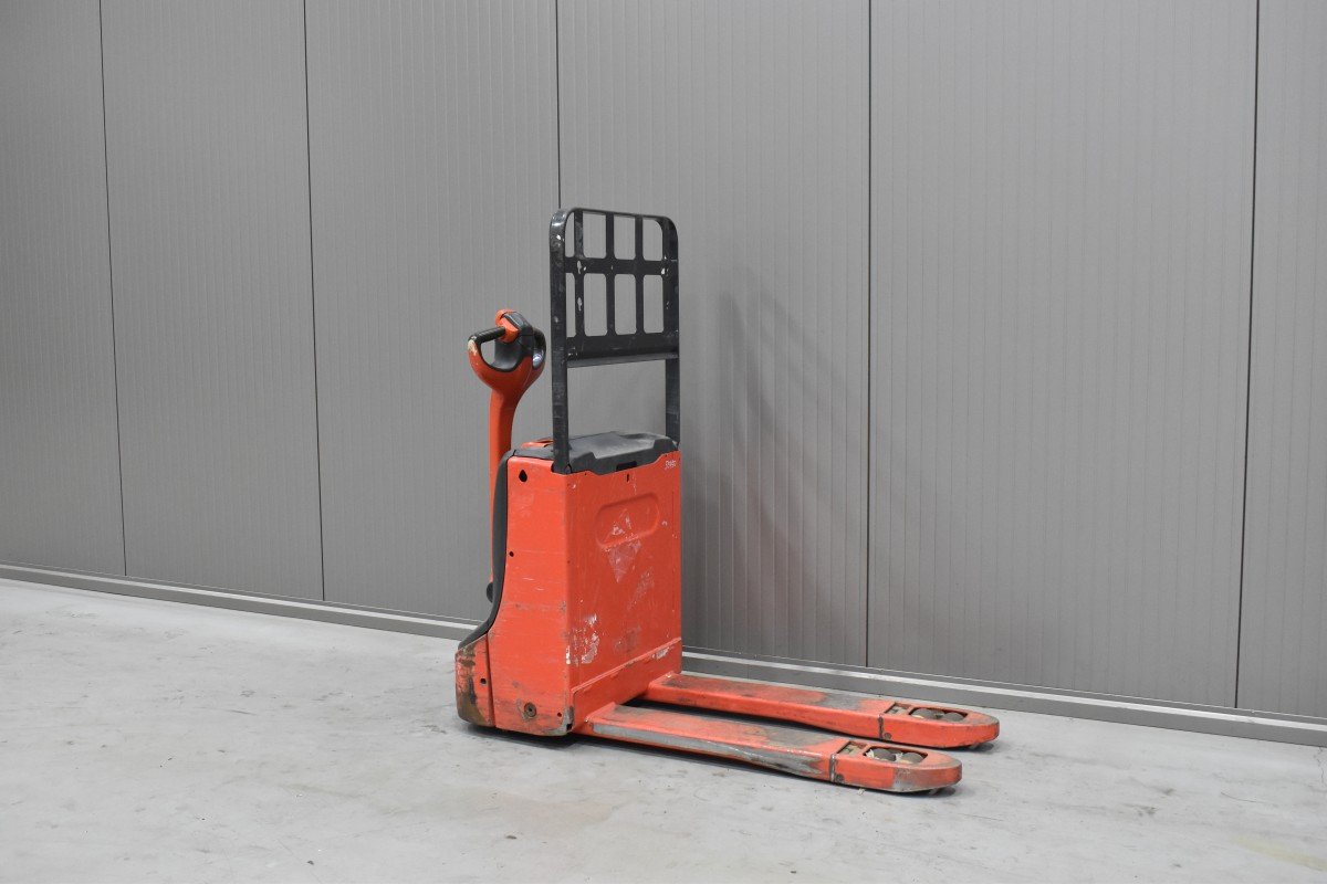 Gabelstapler Gebraucht kaufen – Linde T 16 mit Elektro in Österreich