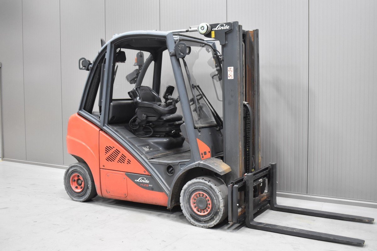 Gabelstapler Gebraucht kaufen – Linde H 25 D - 02 mit Diesel in Österreich