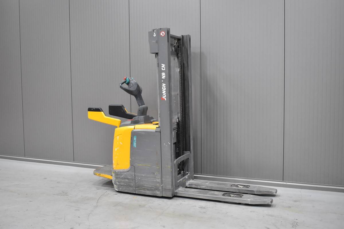 Gabelstapler Gebraucht kaufen – Jungheinrich ERC 214 mit Elektro in Deutschland