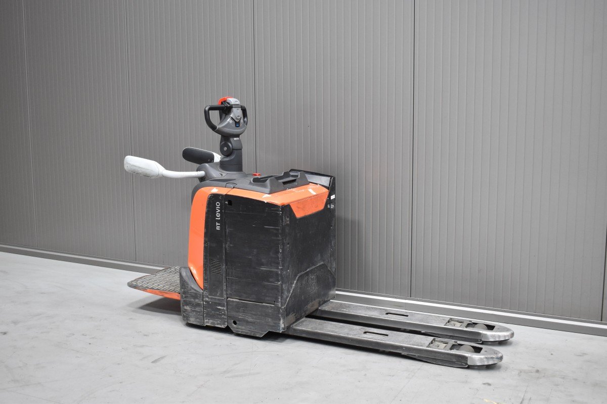 Gabelstapler Gebraucht kaufen – Toyota LPE 200 mit Elektro in Österreich