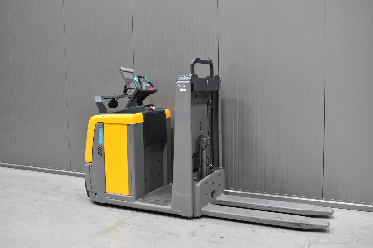 Gabelstapler Gebraucht kaufen – Jungheinrich ECE 310 mit Elektro in Österreich