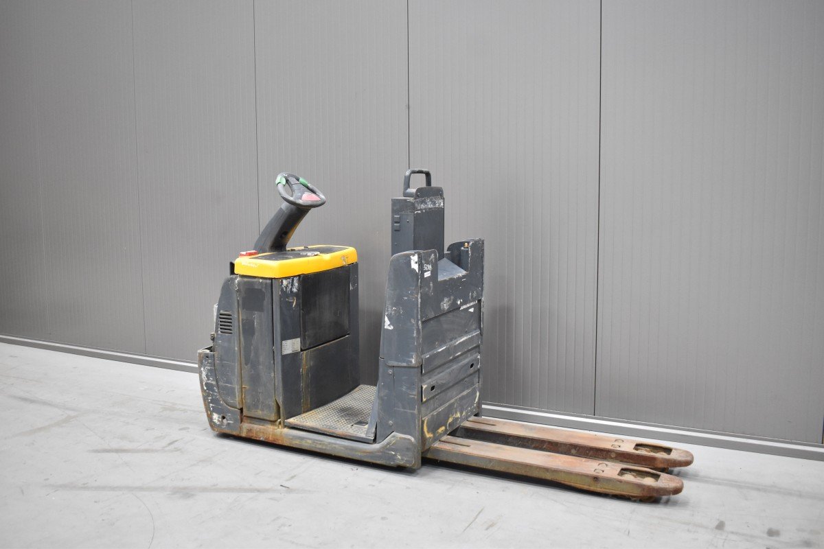 Jungheinrich ECE 220 HP Gebrauchtstapler Kaufen
