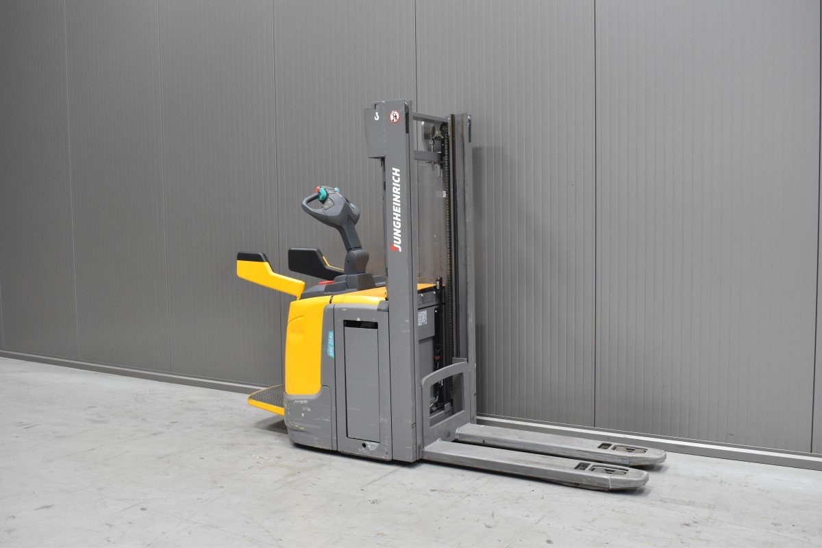 Gabelstapler Gebraucht kaufen – Jungheinrich ERC 214z mit Elektro in Österreich