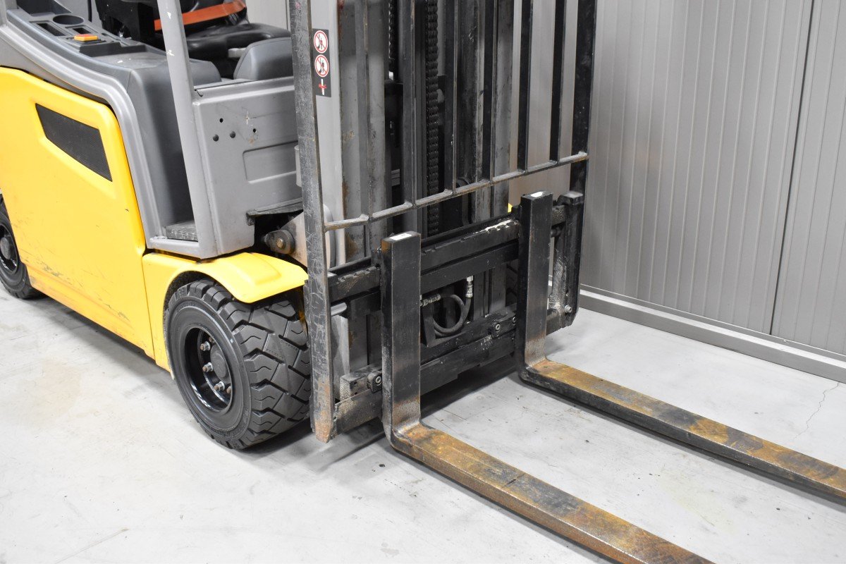 Jungheinrich EFG 320 – Bild 5