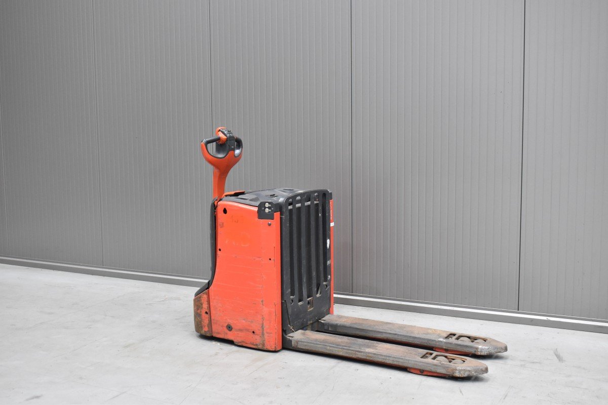 Gabelstapler Gebraucht kaufen – Linde T 16 L mit Elektro in Österreich