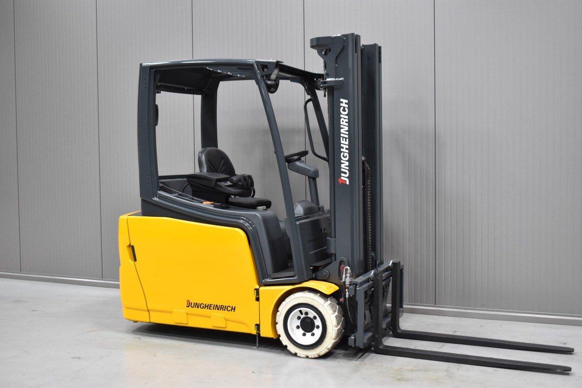 Gabelstapler Gebraucht kaufen – Caterpillar 2ET3500 mit Elektro in Österreich