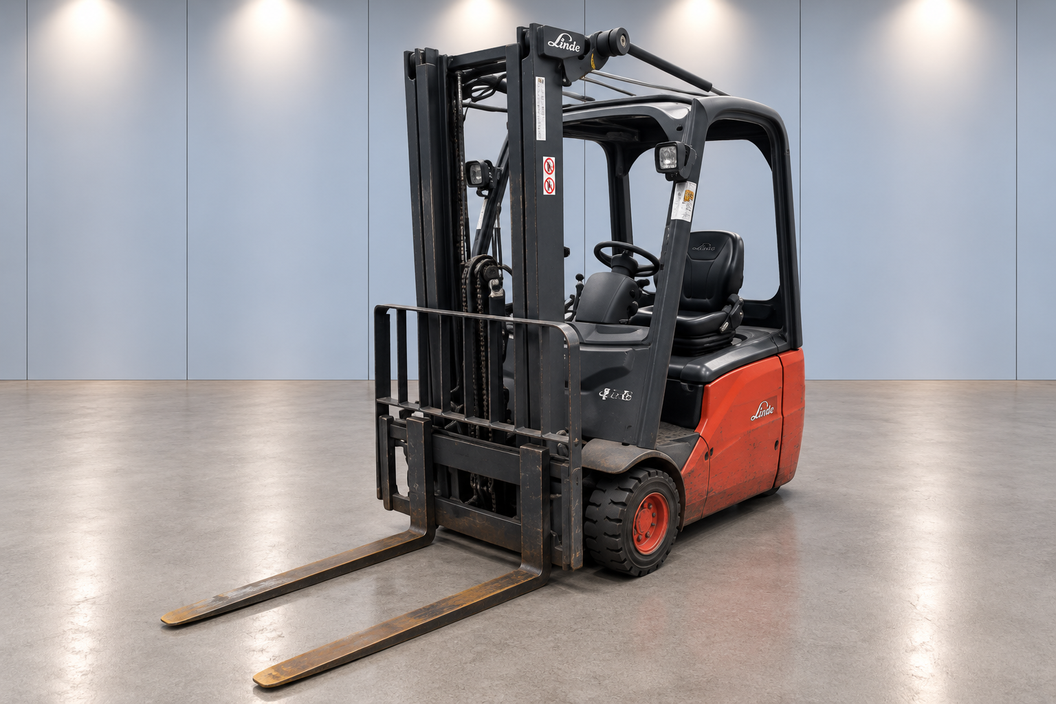 Gabelstapler Gebraucht kaufen – Linde E 16 C - 01 mit Elektro in Österreich
