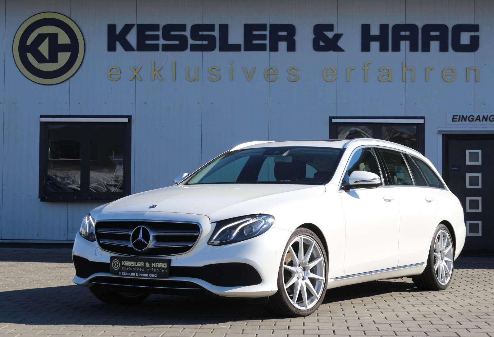 Mercedes-Benz E 220 d AVANTGARDE Burmester WIDESCR Ambiente 1HD