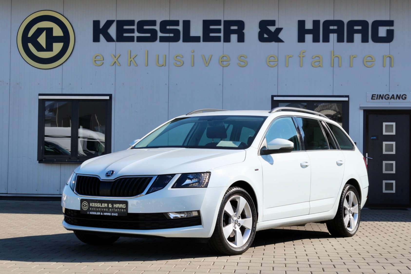 Skoda Octavia 2.0 TDI DSG+Clever MaxiDot Kamera 8xALU