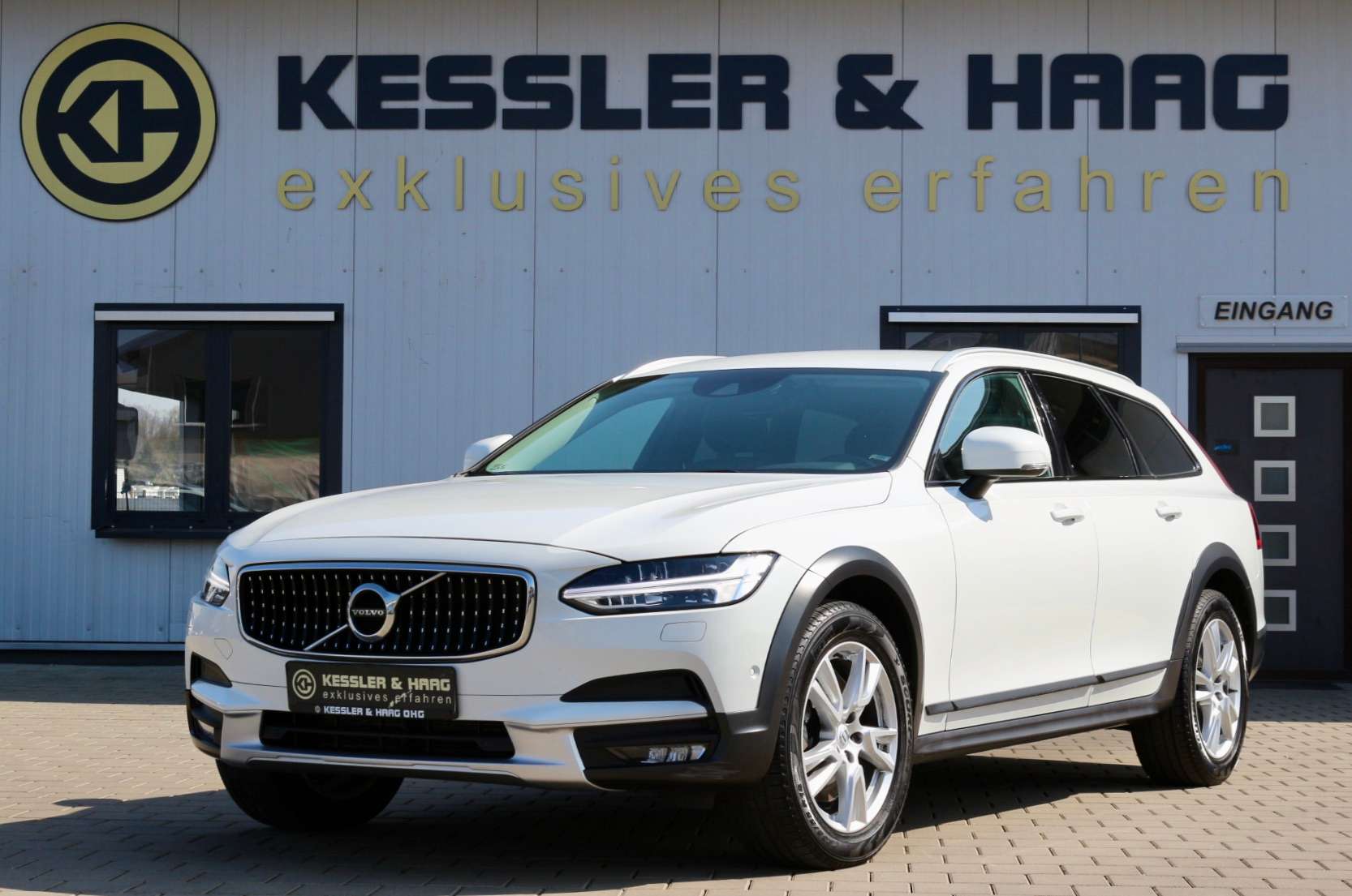 Volvo V90 Cross Country D5 AWD LED Kamera AHK 1HD