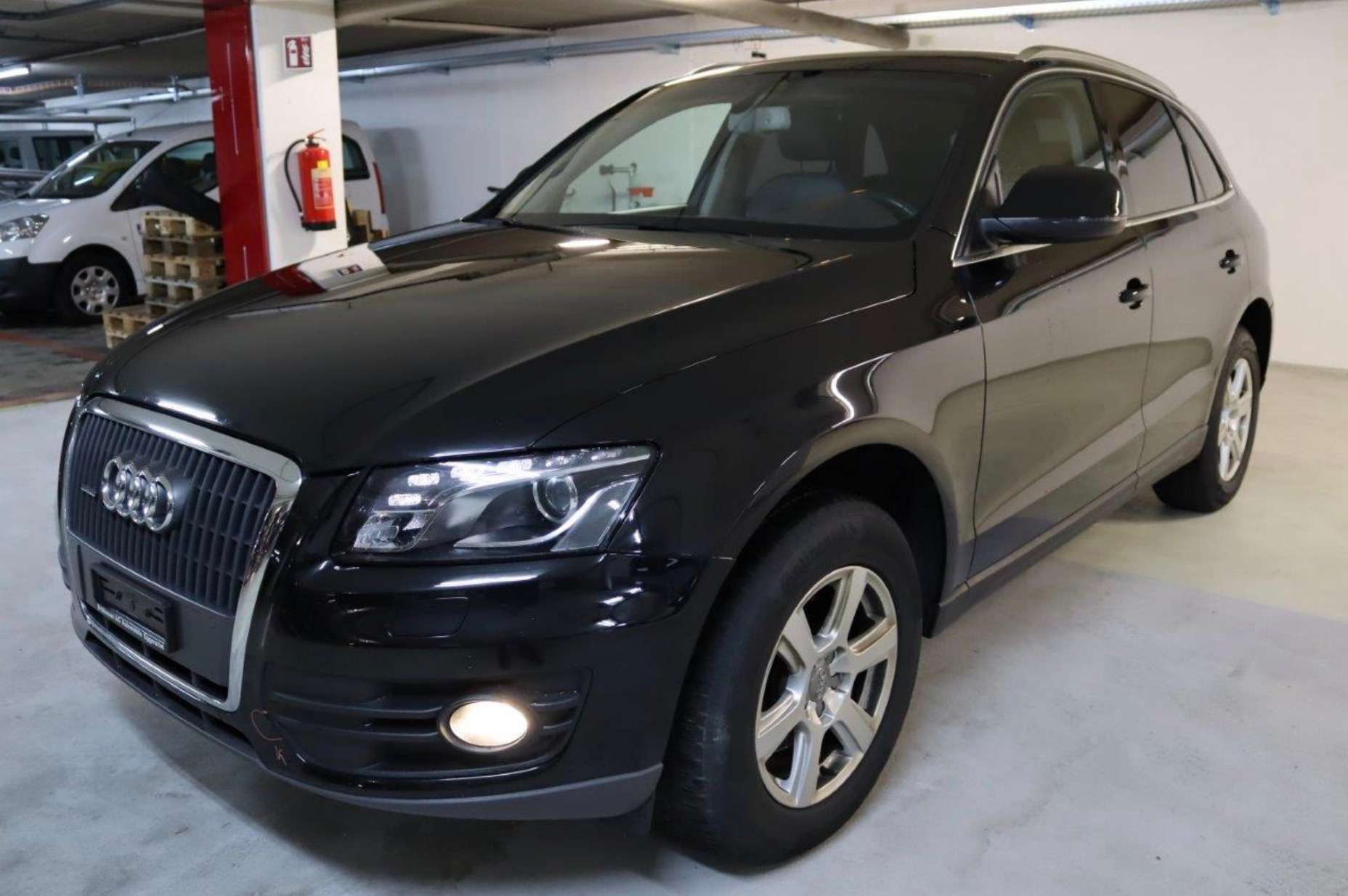 Audi Q5 2.0 TFSI quattro Xenon plus/Navi/Klima/TOP
