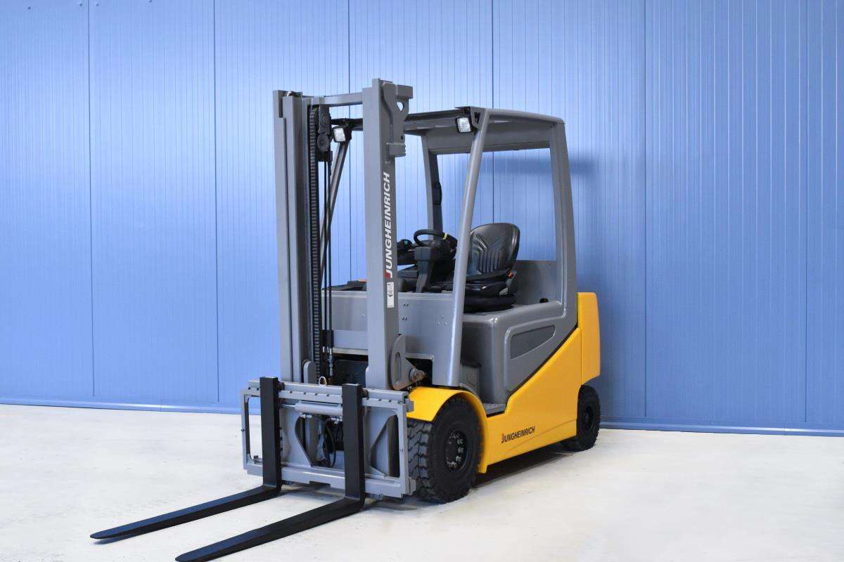 Jungheinrich EFG425 80 V, 775 Ah