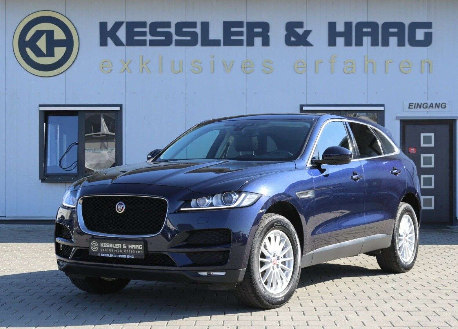 Jaguar F-PACE Prestige/AWD/Kamera/AHK/PANO/Winter Paket