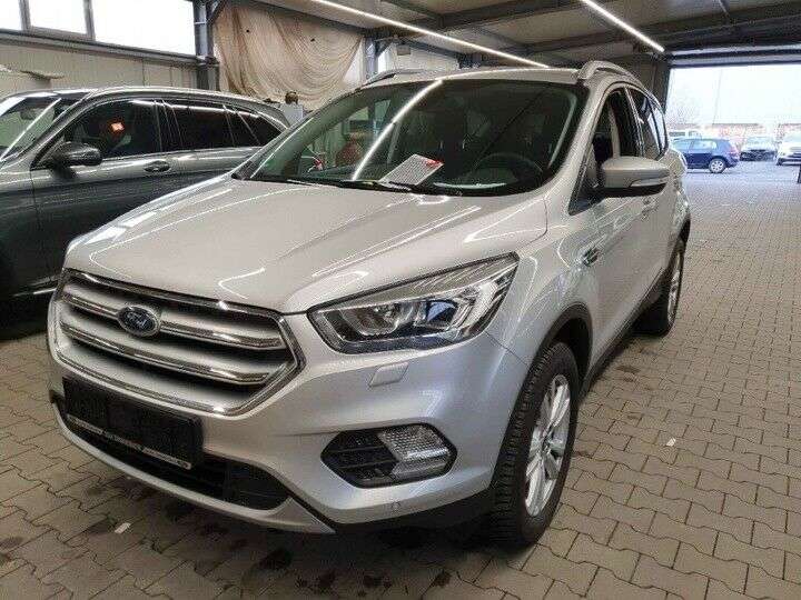 Ford Kuga1,5 EcoBoost 4x2 110kW Cool&Connect/WinterP.