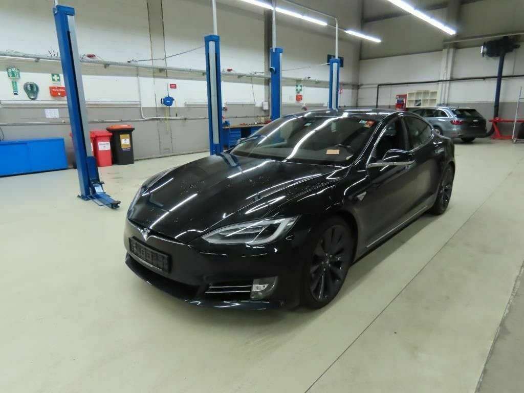 Tesla Model S 90 D*Autopilot*Kaltwetter*1Hand*Luft*