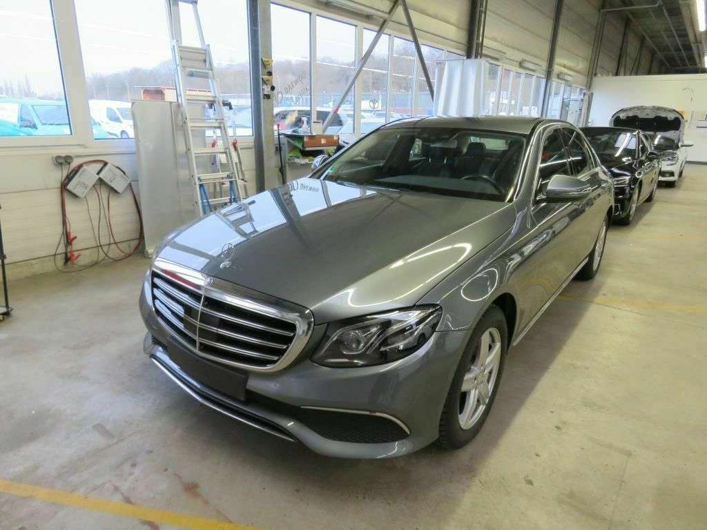 Mercedes-Benz Lim. E 220 d 9G Exclusive+Luft+MasageKey-Go +