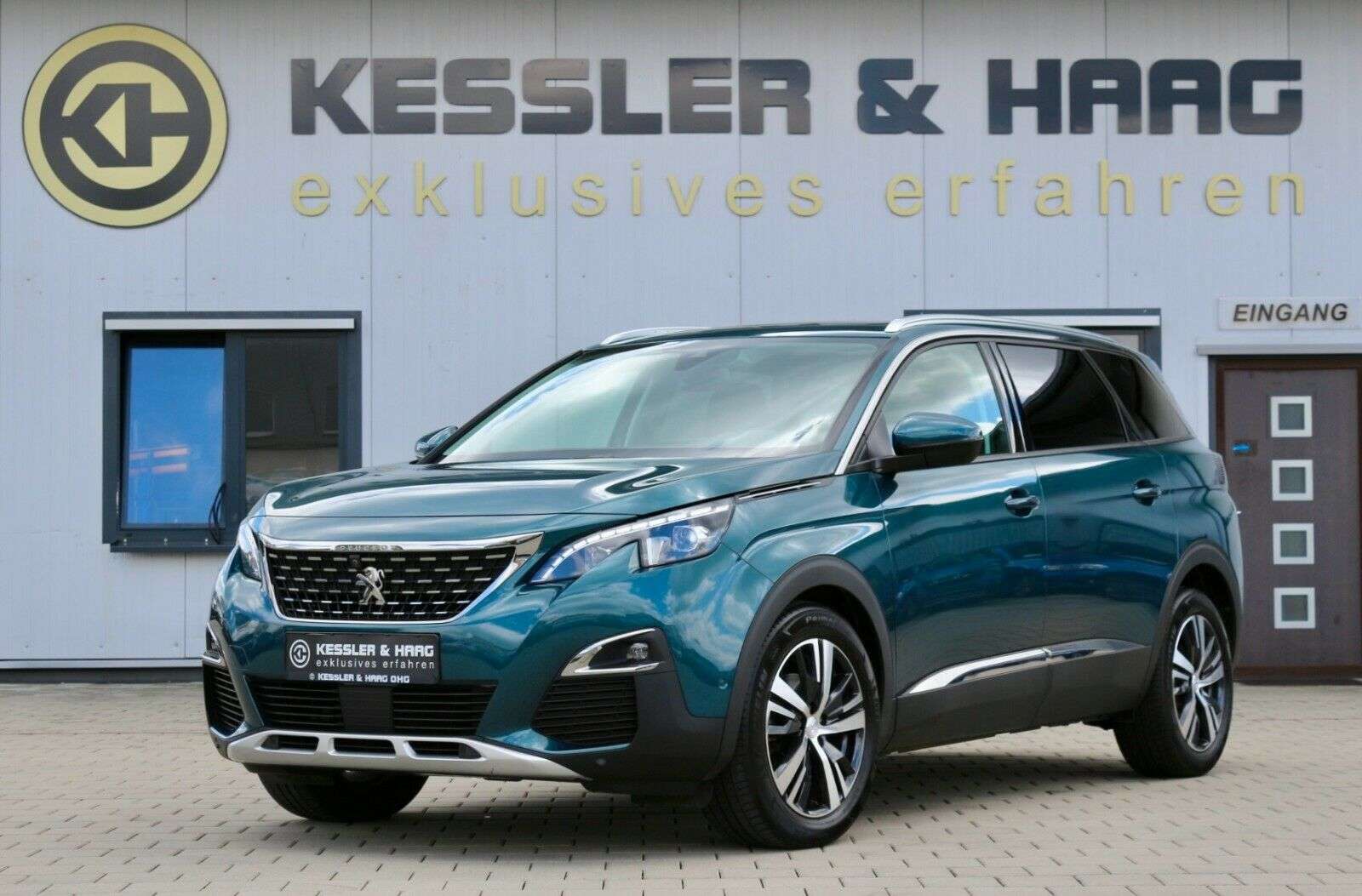 Peugeot 5008 GT BlueHDi 180 Allure LED Pano AHK Voll
