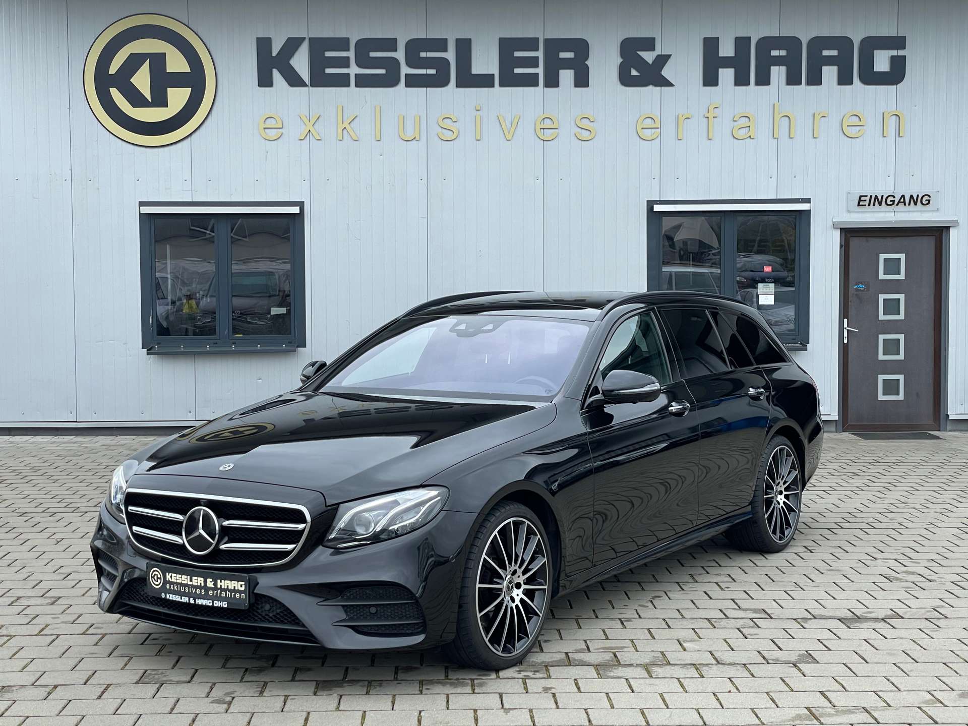 Mercedes-Benz E 350d AMG-Line Luftf./Pano/Distronic+/StandH./