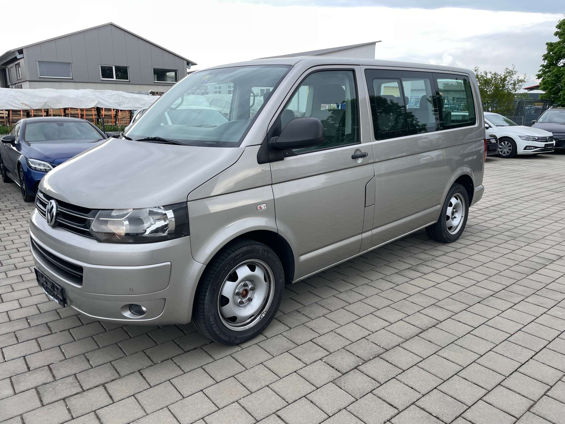 Volkswagen T5 Multivan  Startline 6 Sitze/ Klima/PDC/TOP