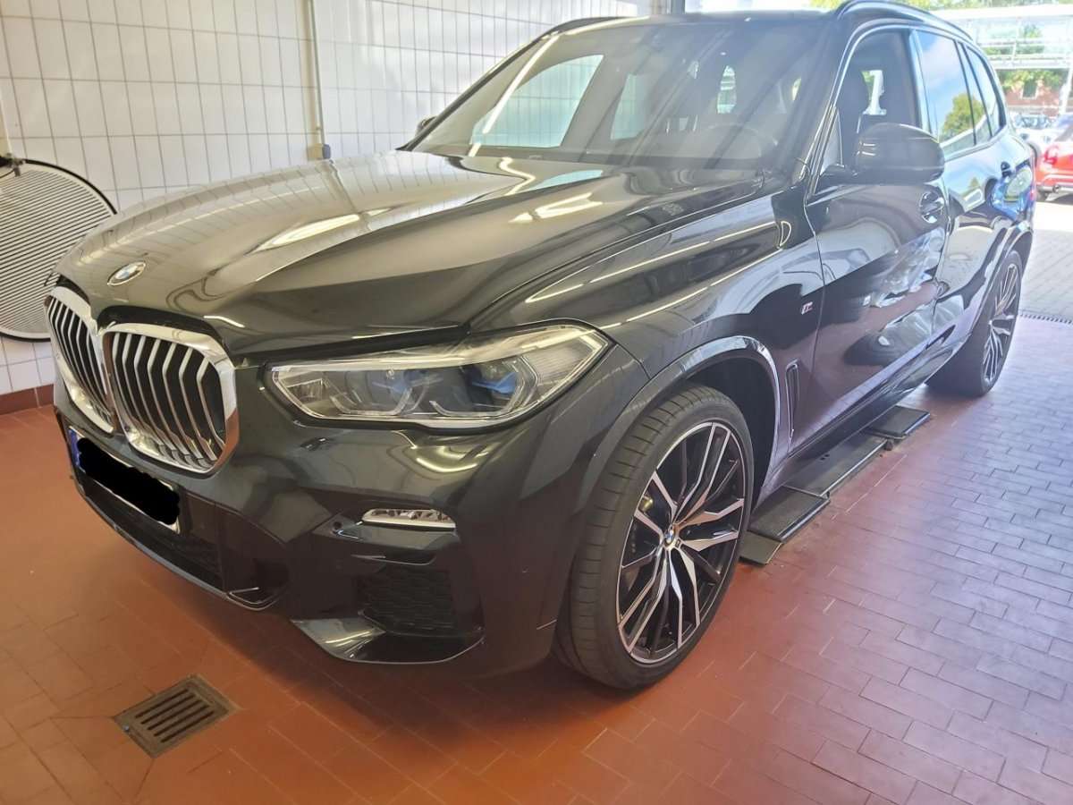 BMW X5 xDrive 40 i M-Sport#LUFT#PANO#H&K#1HAND