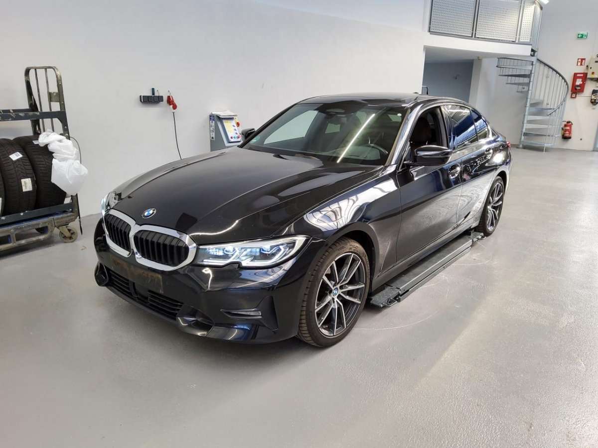 BMW 320 d xDrive Sport Line